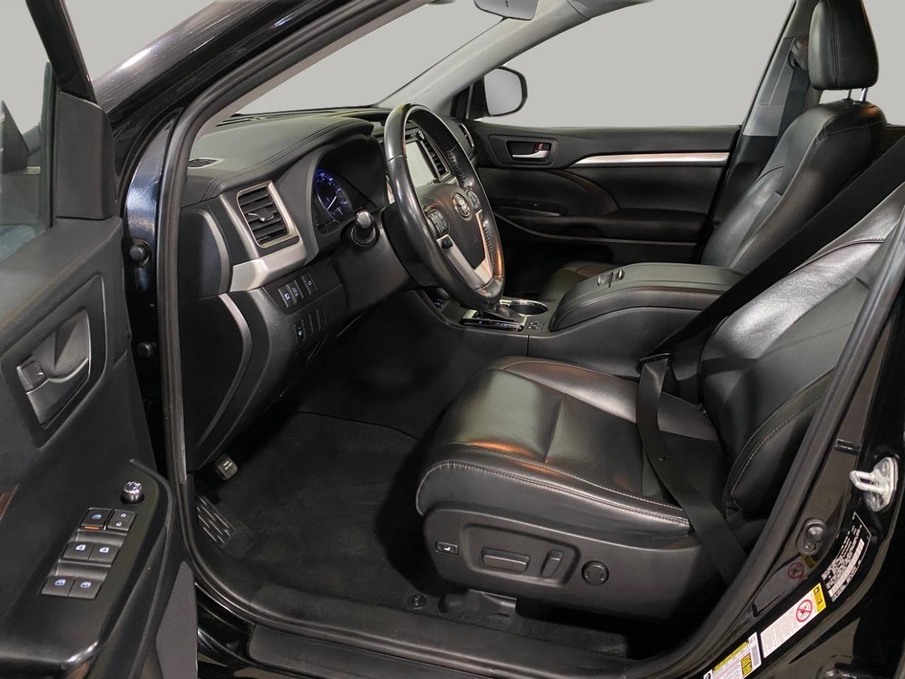 Toyota Highlander XLE AWD V6 2019