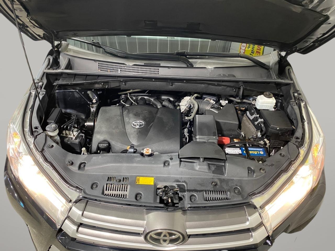 Toyota Highlander XLE AWD V6 2019