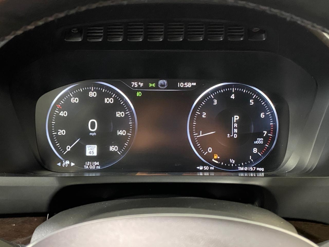 Volvo XC90 T6 Momentum AWD 2019