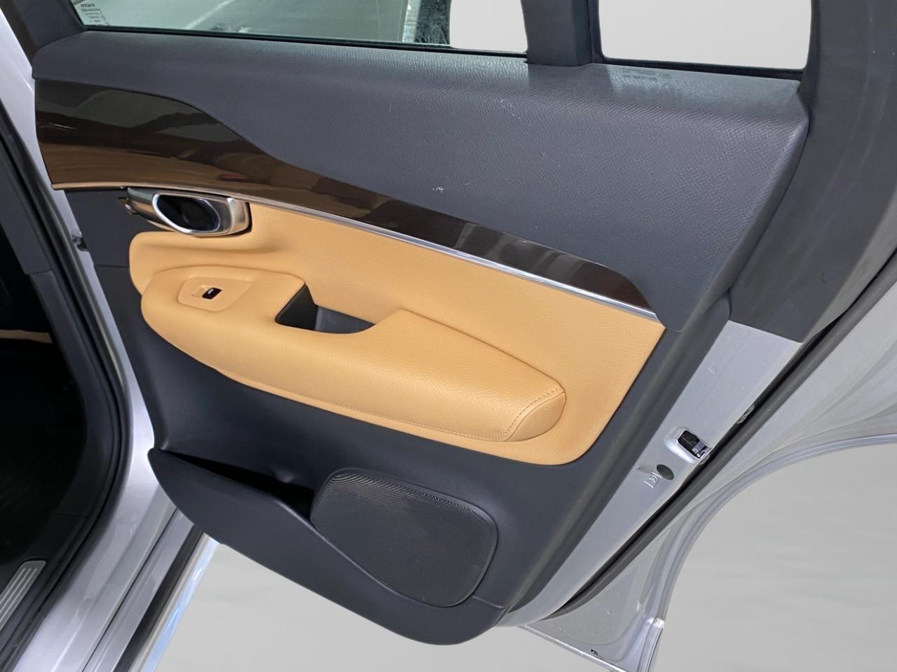 Volvo XC90 T6 Momentum AWD 2019