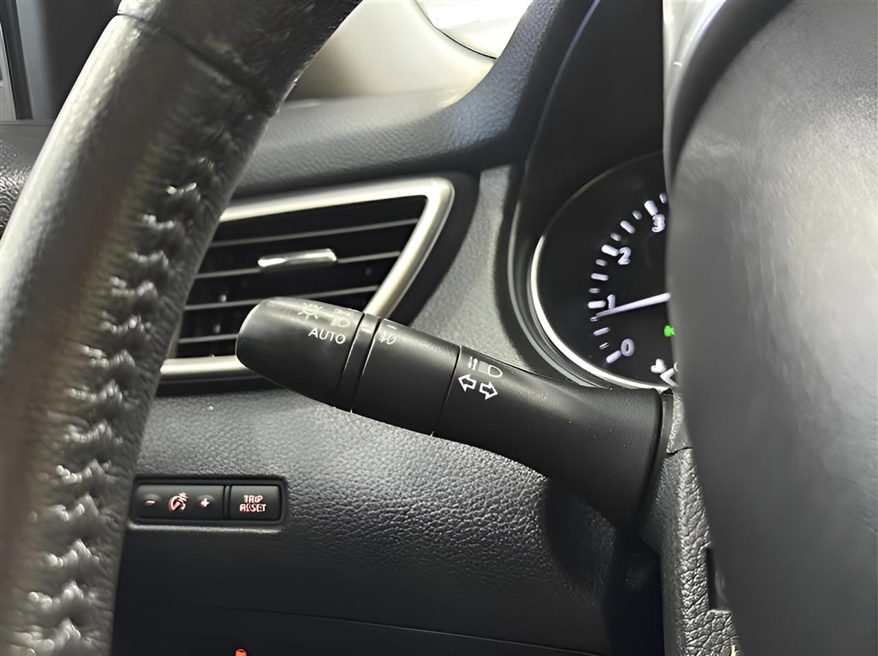 Nissan Rogue S 2WD 2015