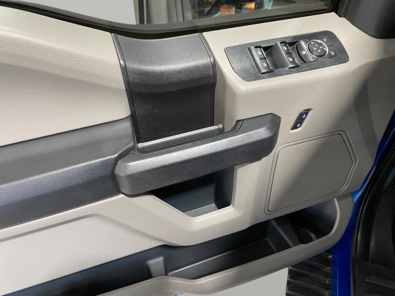 Ford F-150 STX SuperCab 6.5-ft. Bed 4WD 2017