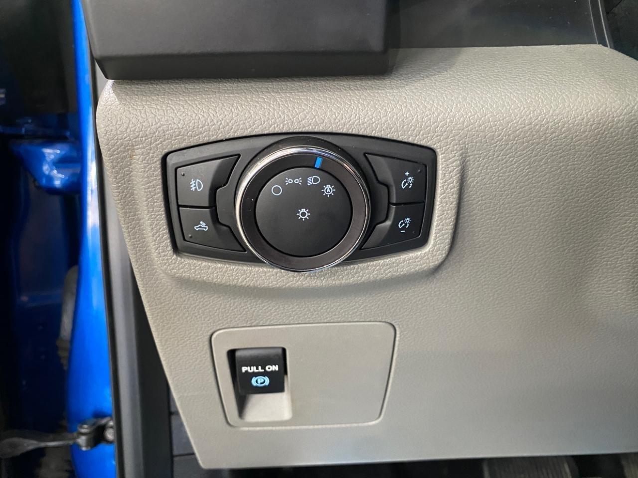 Ford F-150 STX SuperCab 6.5-ft. Bed 4WD 2017