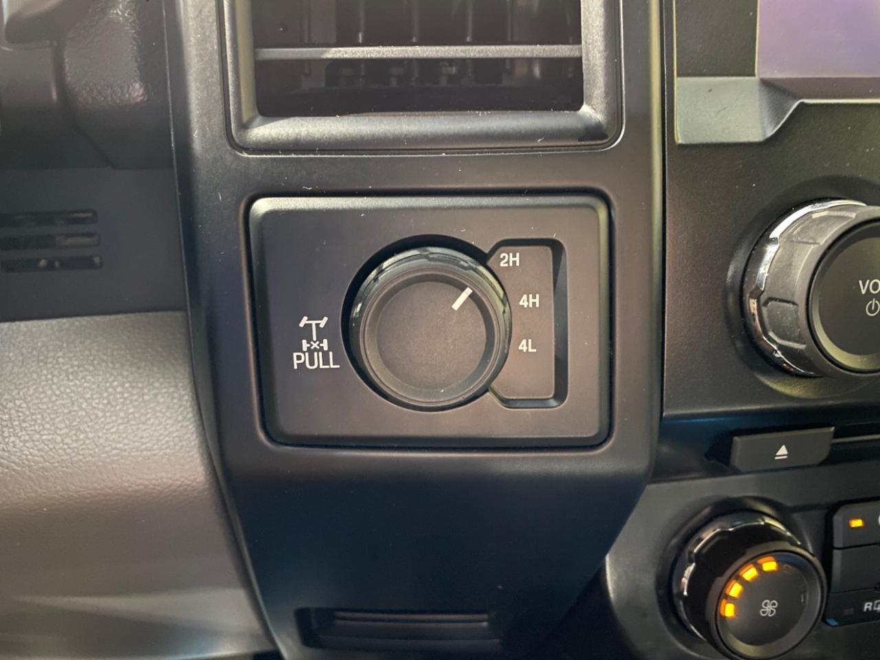 Ford F-150 STX SuperCab 6.5-ft. Bed 4WD 2017