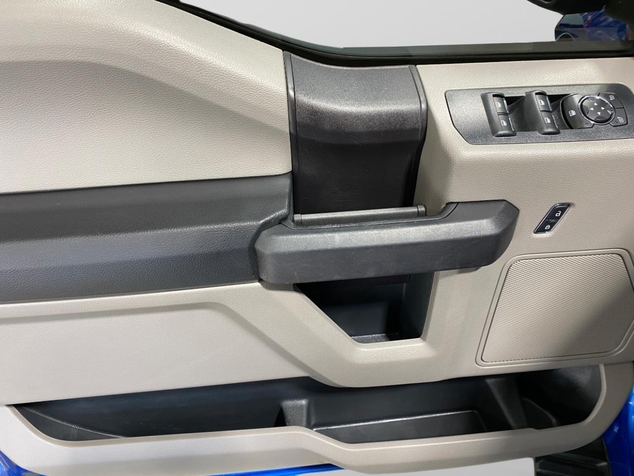 Ford F-150 STX SuperCab 6.5-ft. Bed 4WD 2017