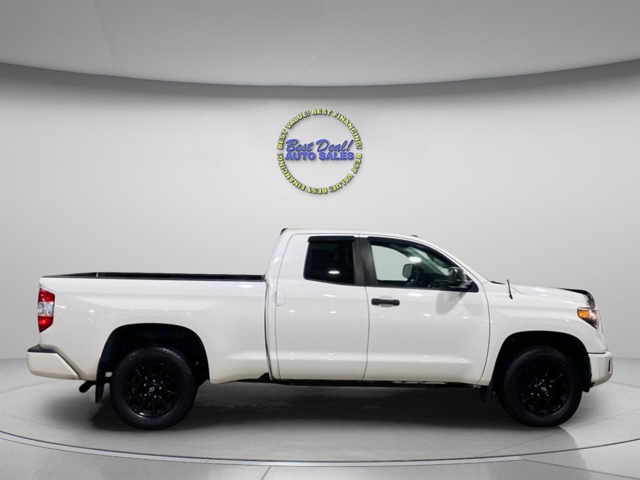 Toyota Tundra SR5 5.7L V8 Double Cab 4WD 2019