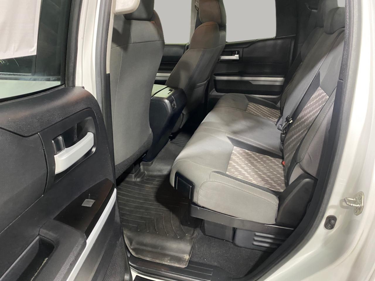 Toyota Tundra SR5 5.7L V8 Double Cab 4WD 2019