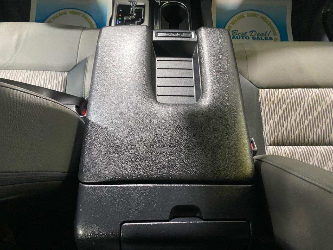 Toyota Tundra SR5 5.7L V8 Double Cab 4WD 2019