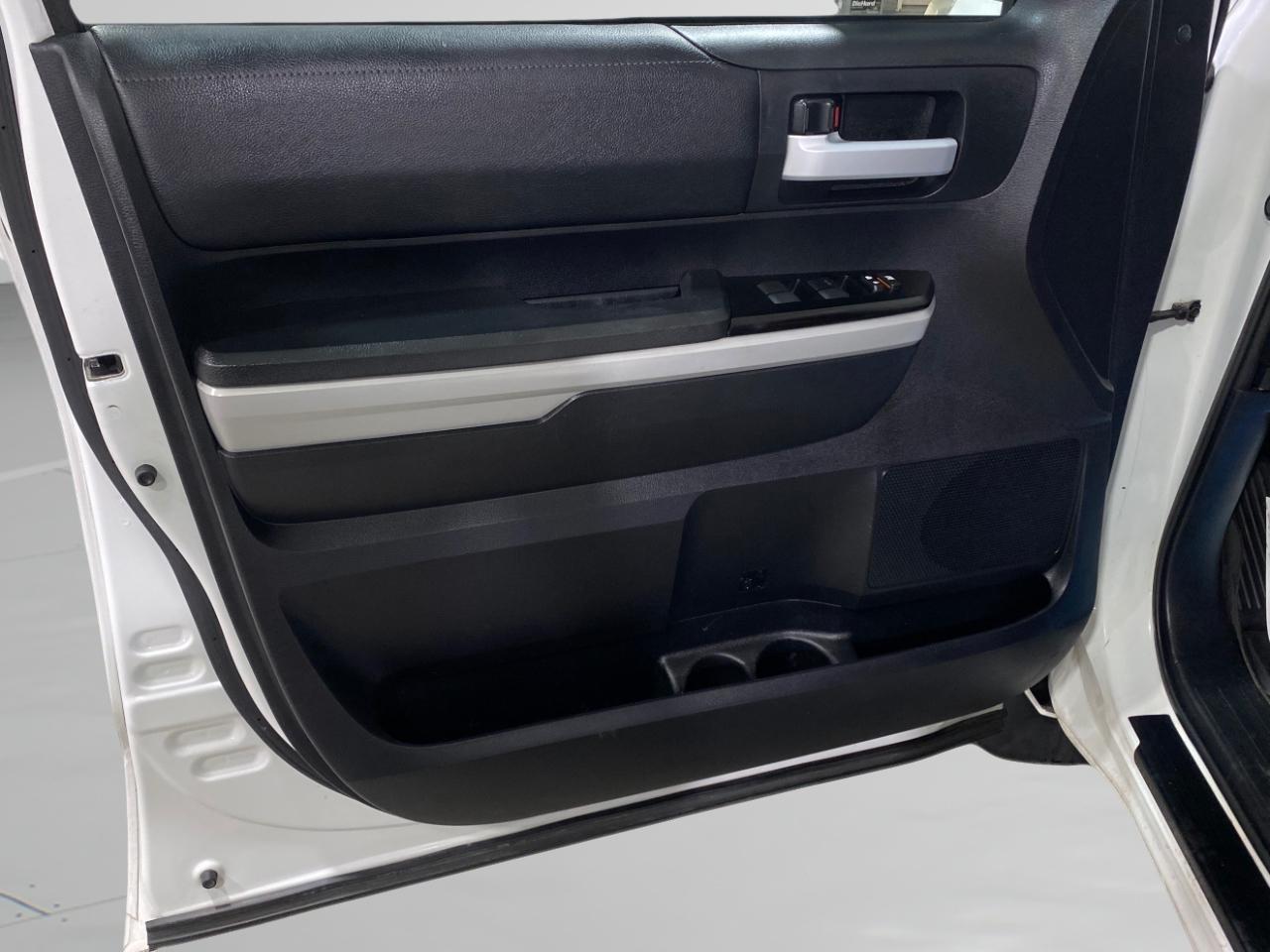 Toyota Tundra SR5 5.7L V8 Double Cab 4WD 2019