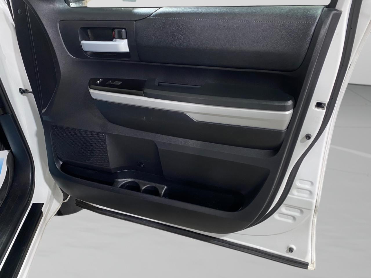 Toyota Tundra SR5 5.7L V8 Double Cab 4WD 2019