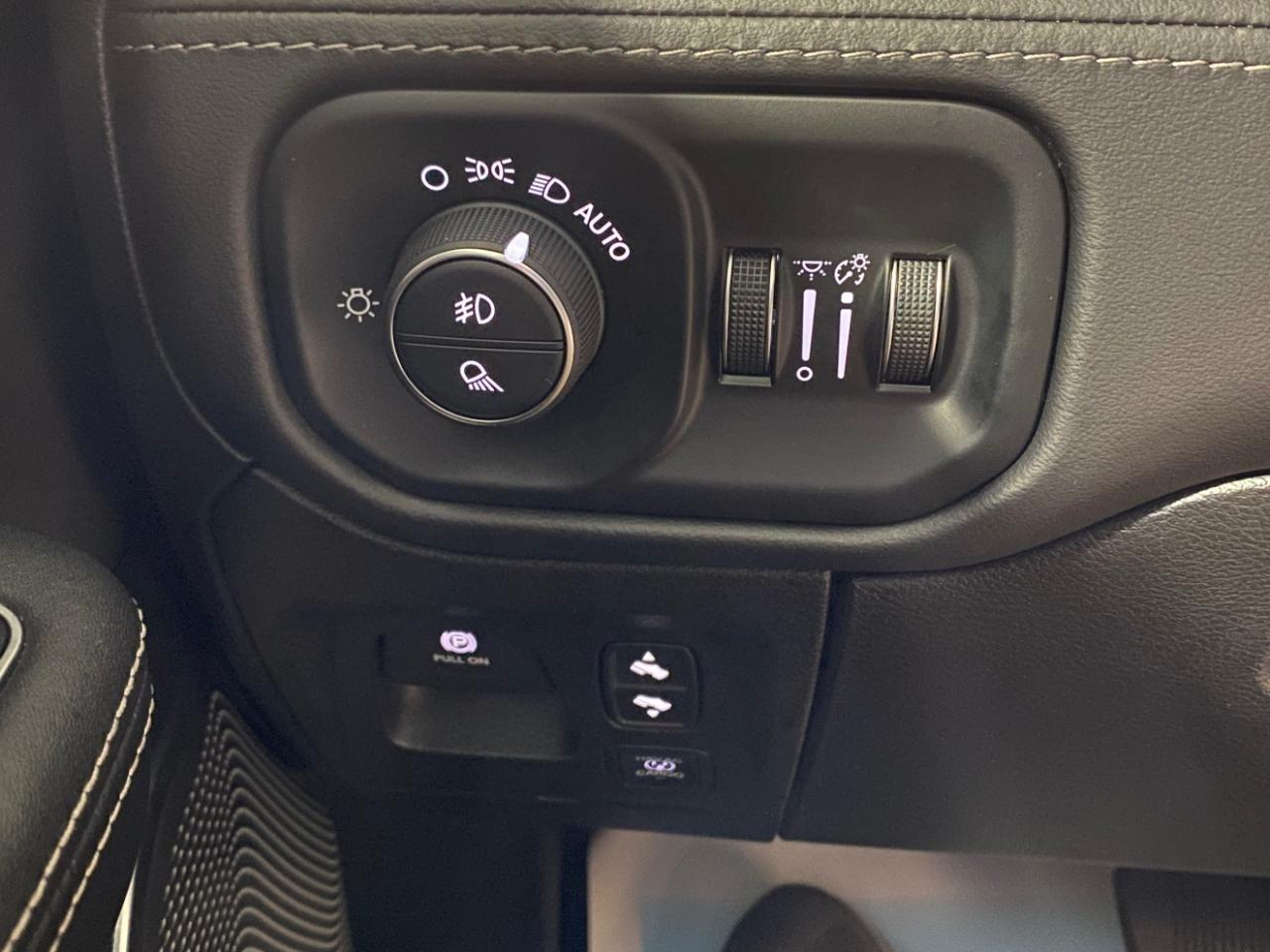 RAM 1500 Limited Crew Cab SWB 4WD 2020