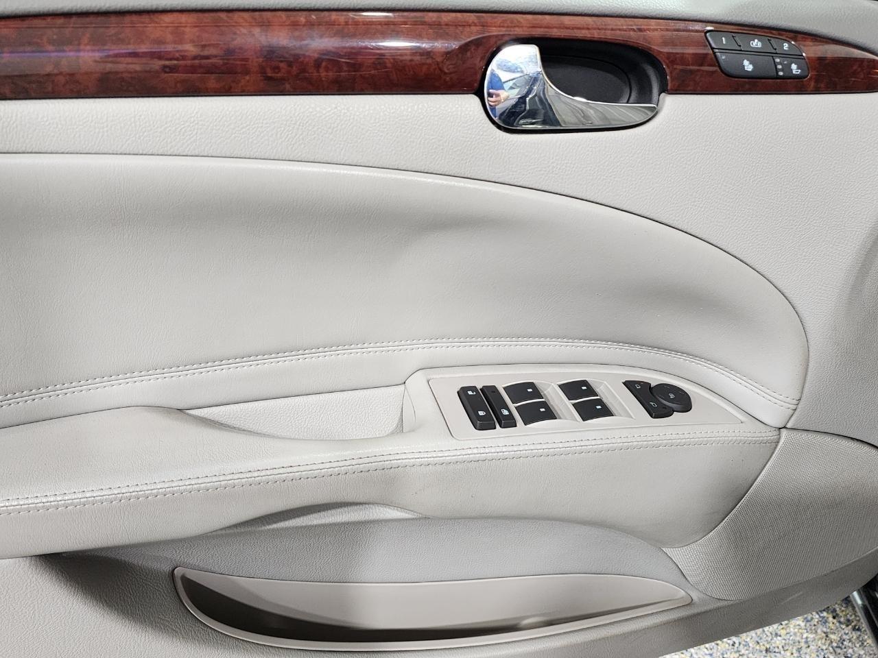 Buick Lucerne  2006