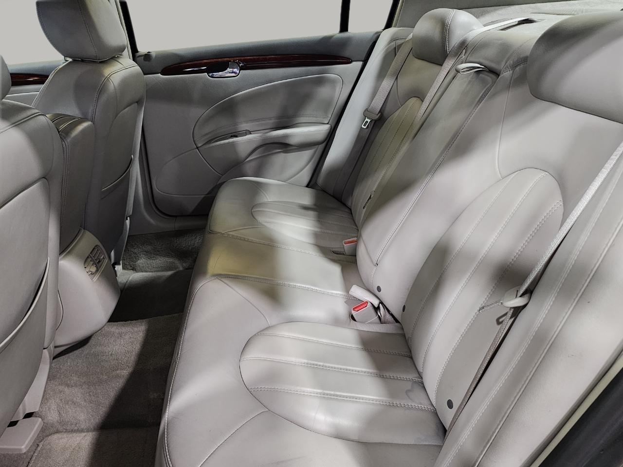 Buick Lucerne  2006