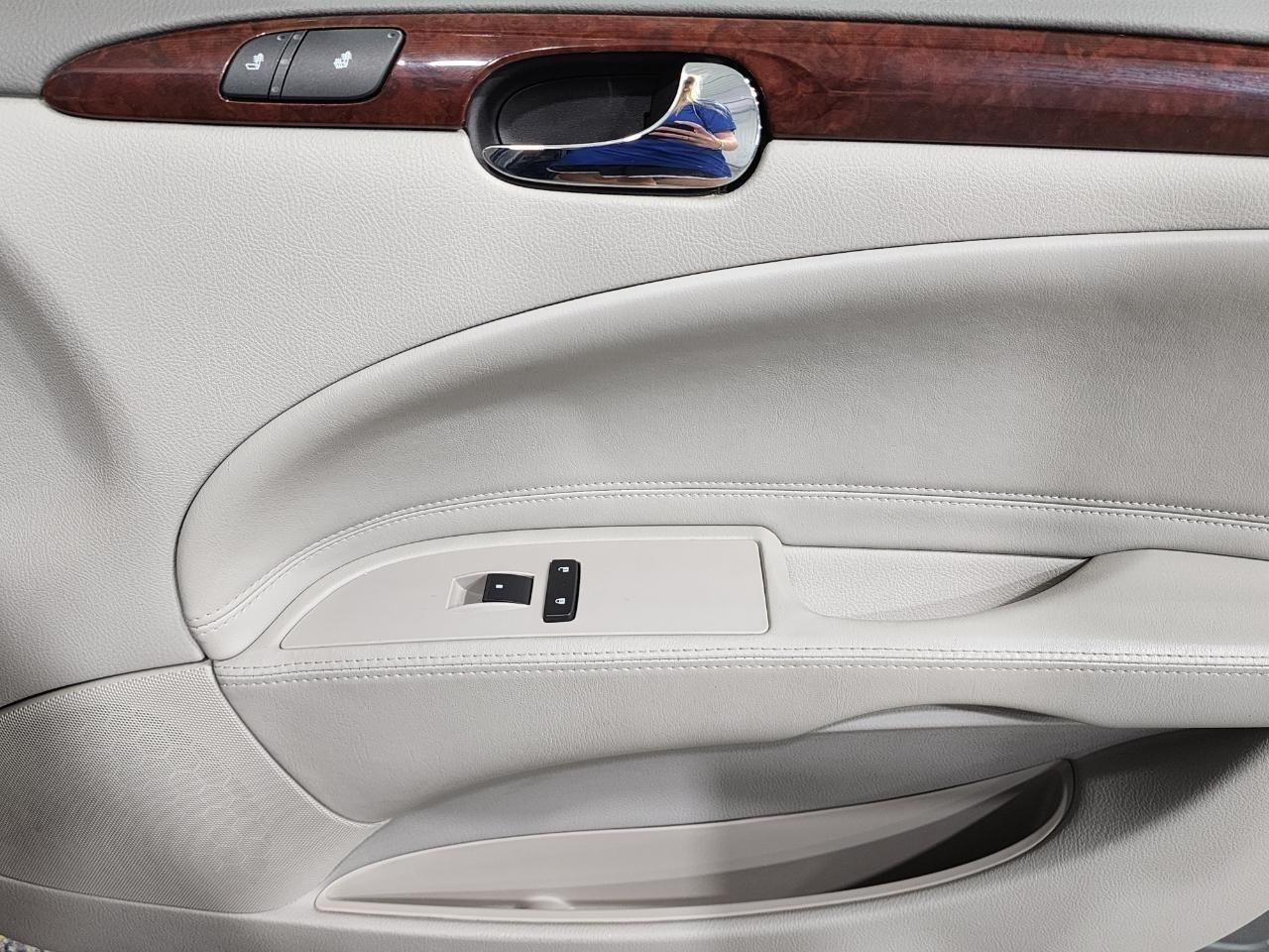 Buick Lucerne  2006