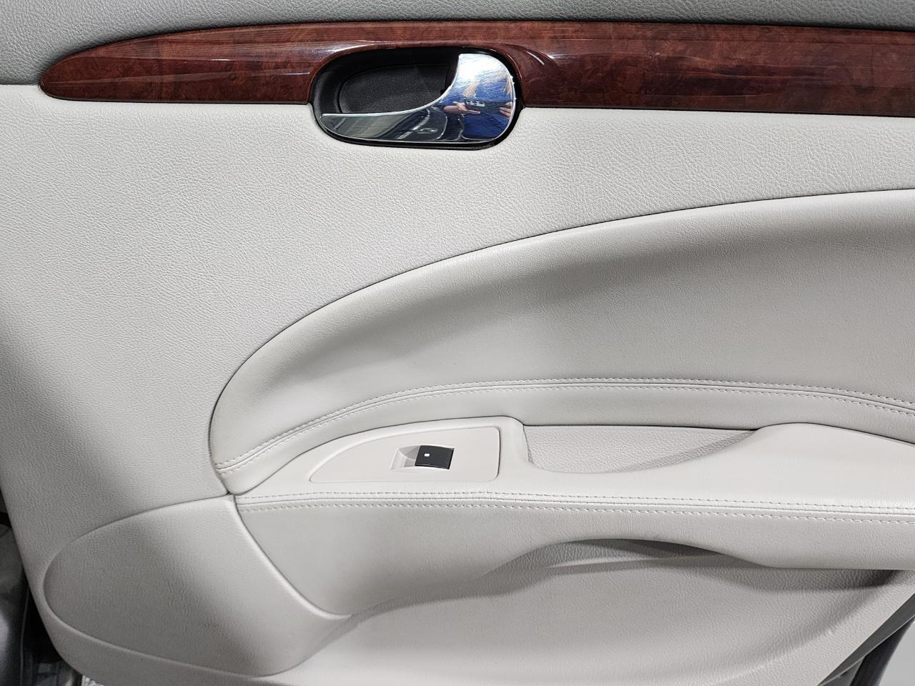 Buick Lucerne  2006