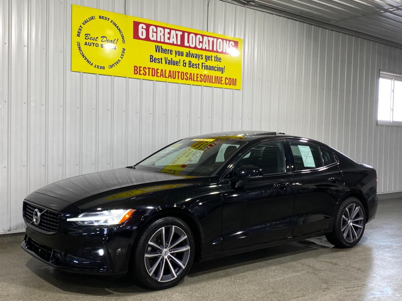 2022 Volvo S60 B5 Momentum