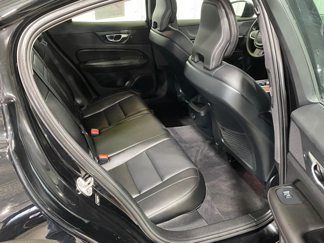 Volvo S60 B5 Momentum 2022