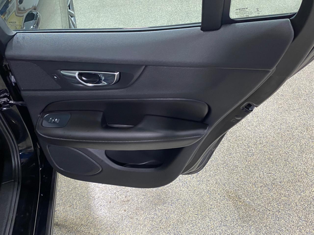 Volvo S60 B5 Momentum 2022