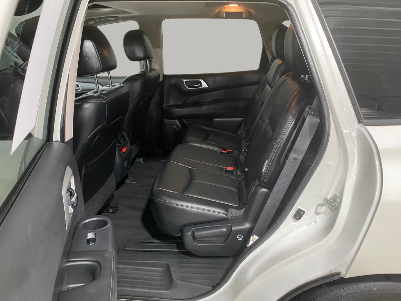 Nissan Pathfinder SL 4WD 2018