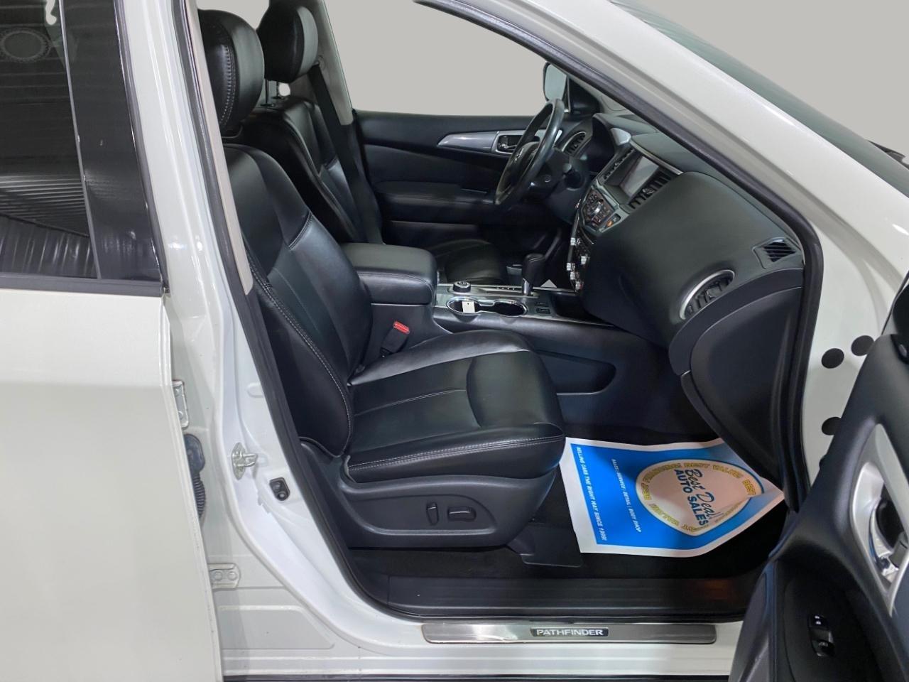 Nissan Pathfinder SL 4WD 2018