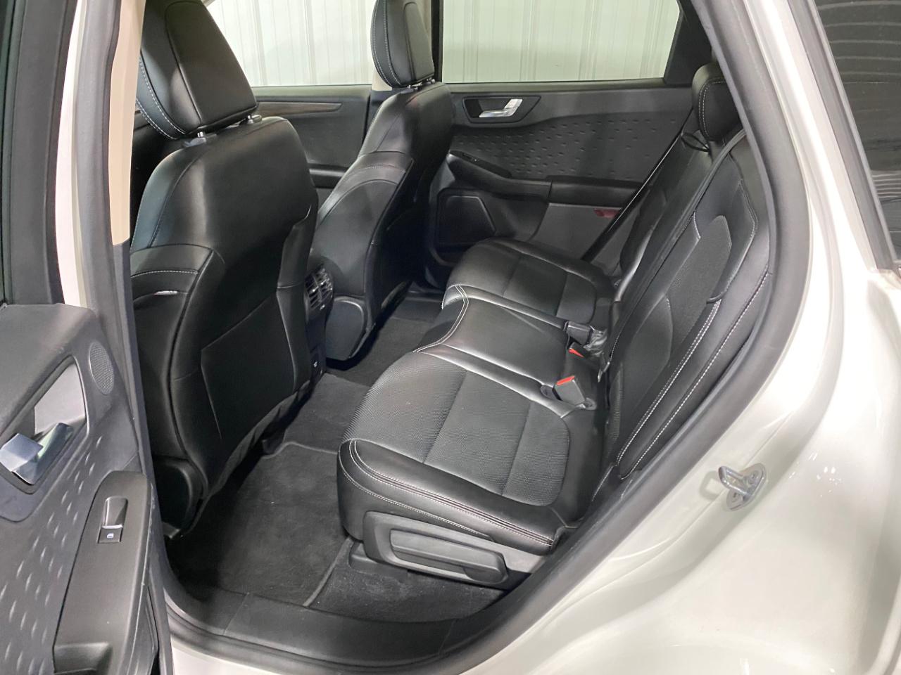 Ford Escape Hybrid Titanium 2020