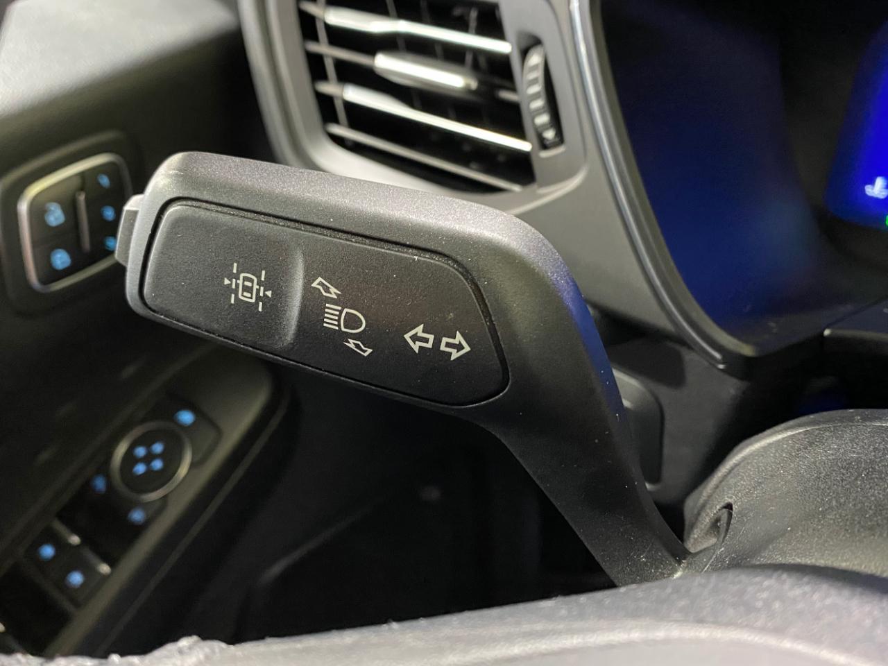 Ford Escape Hybrid Titanium 2020