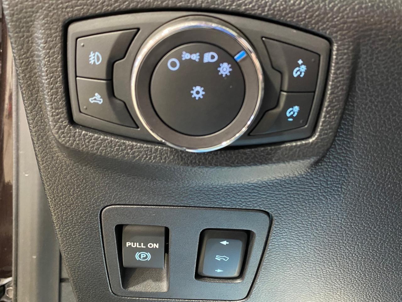 Ford F-150 Lariat SuperCrew 5.5-ft. Bed 4WD 2019