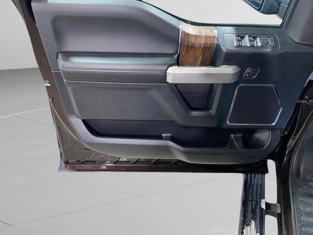 Ford F-150 Lariat SuperCrew 5.5-ft. Bed 4WD 2019