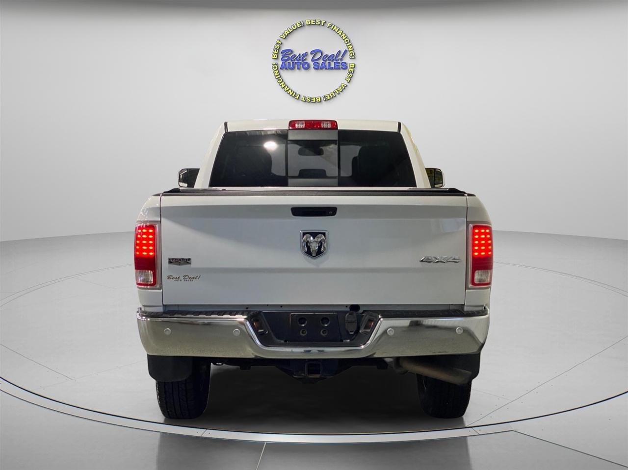 RAM 2500 Laramie Crew Cab SWB 4WD 2016