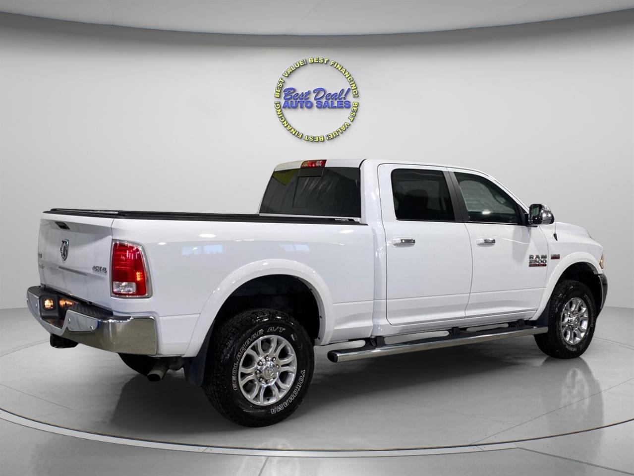 RAM 2500 Laramie Crew Cab SWB 4WD 2016