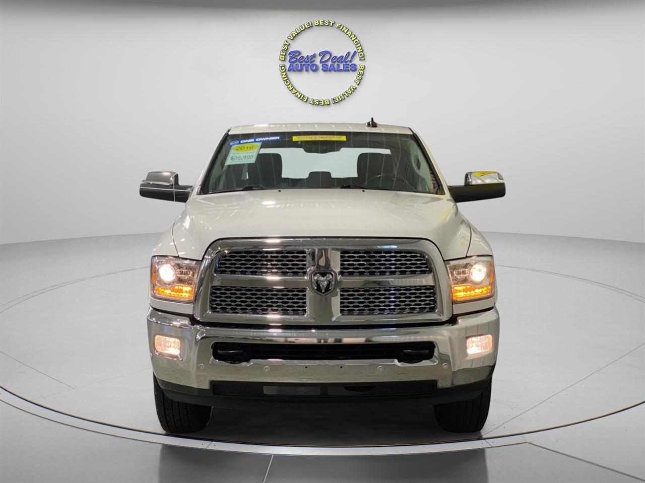 RAM 2500 Laramie Crew Cab SWB 4WD 2016