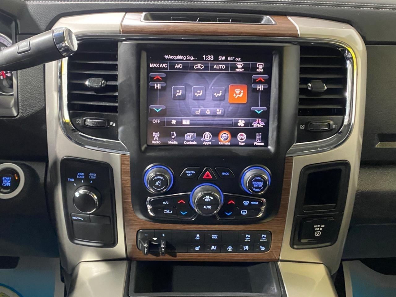 RAM 2500 Laramie Crew Cab SWB 4WD 2016