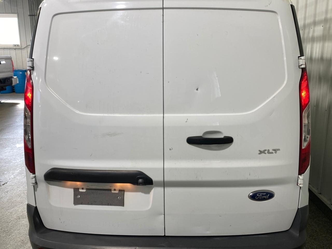 Ford Transit Connect Cargo Van XLT LWB w/Rear Liftgate 2017