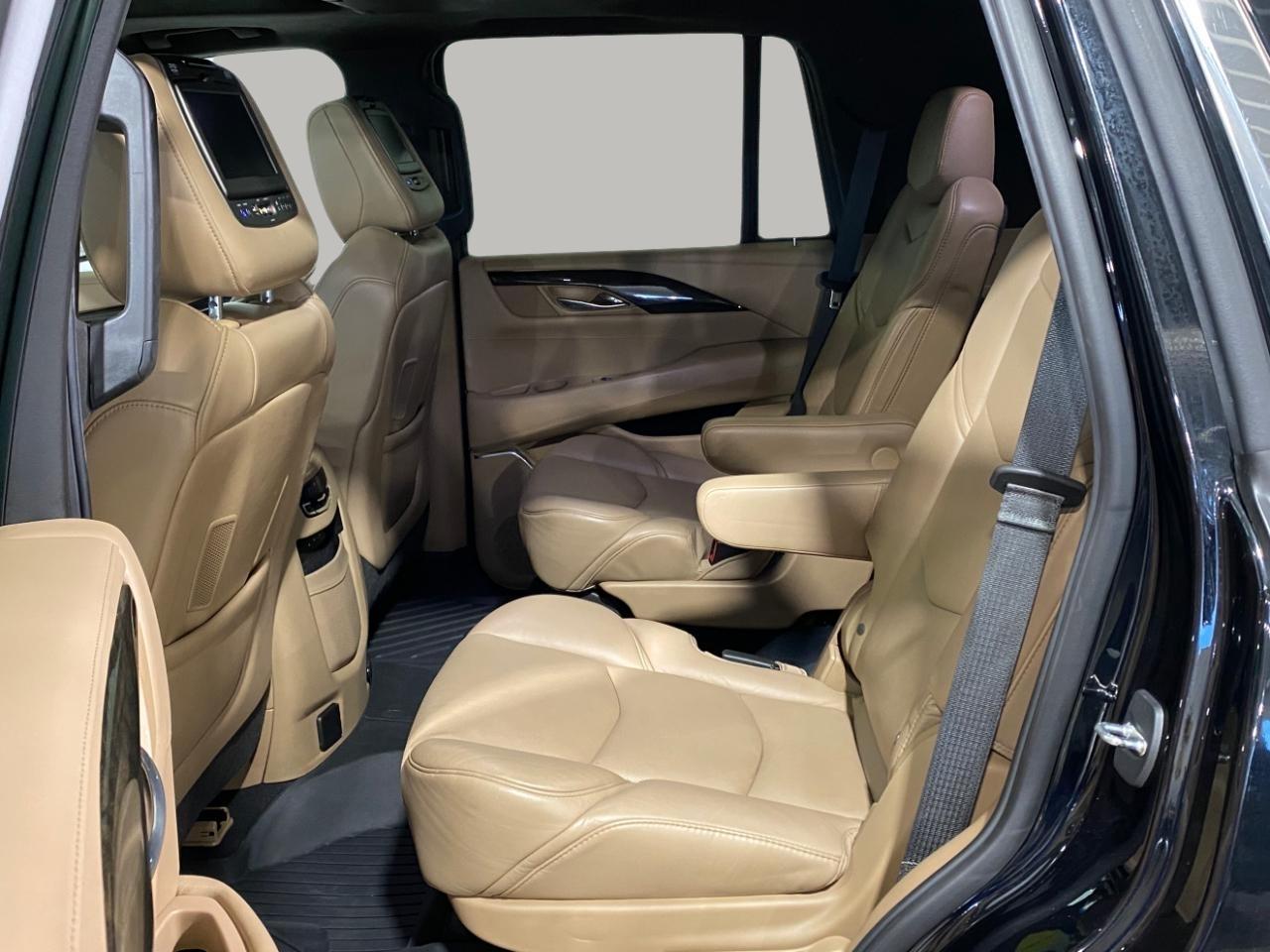 Cadillac Escalade Platinum 4WD 2018