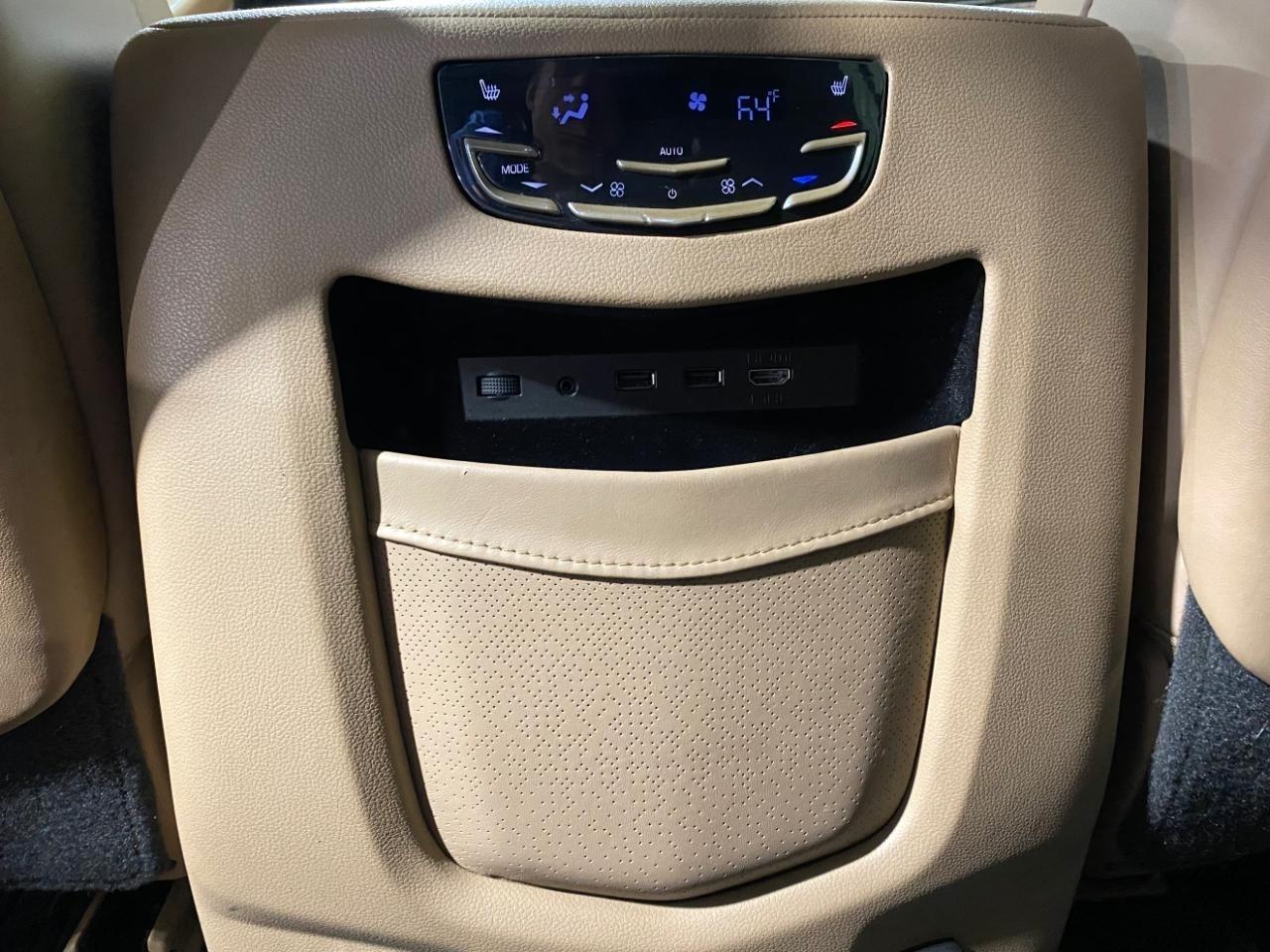 Cadillac Escalade Platinum 4WD 2018