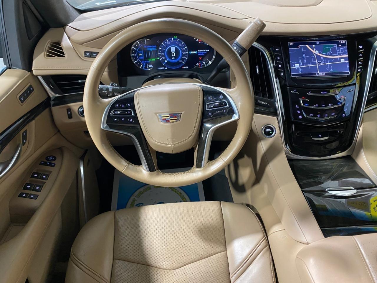 Cadillac Escalade Platinum 4WD 2018