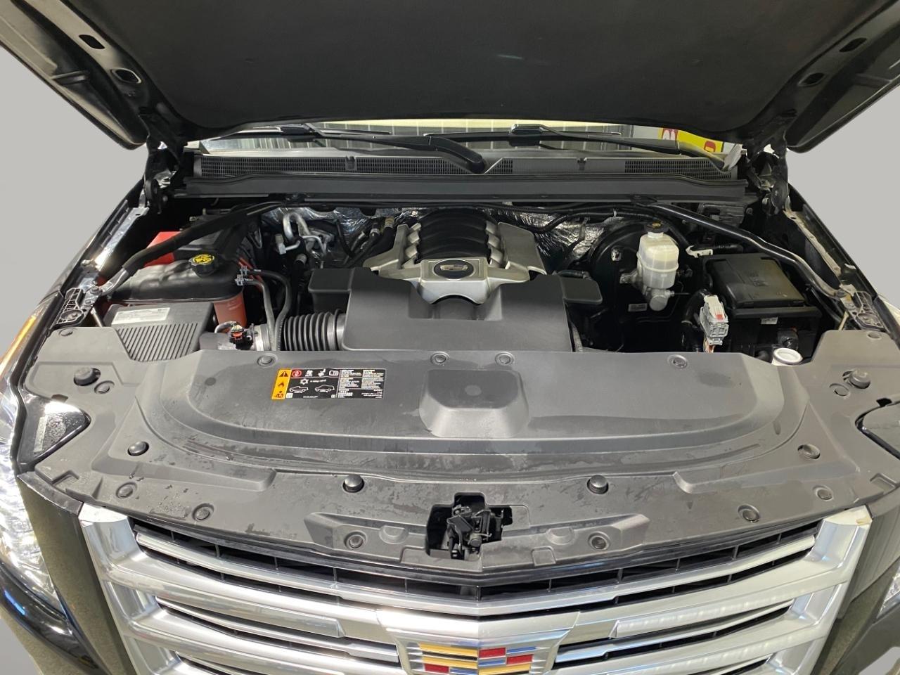 Cadillac Escalade Platinum 4WD 2018
