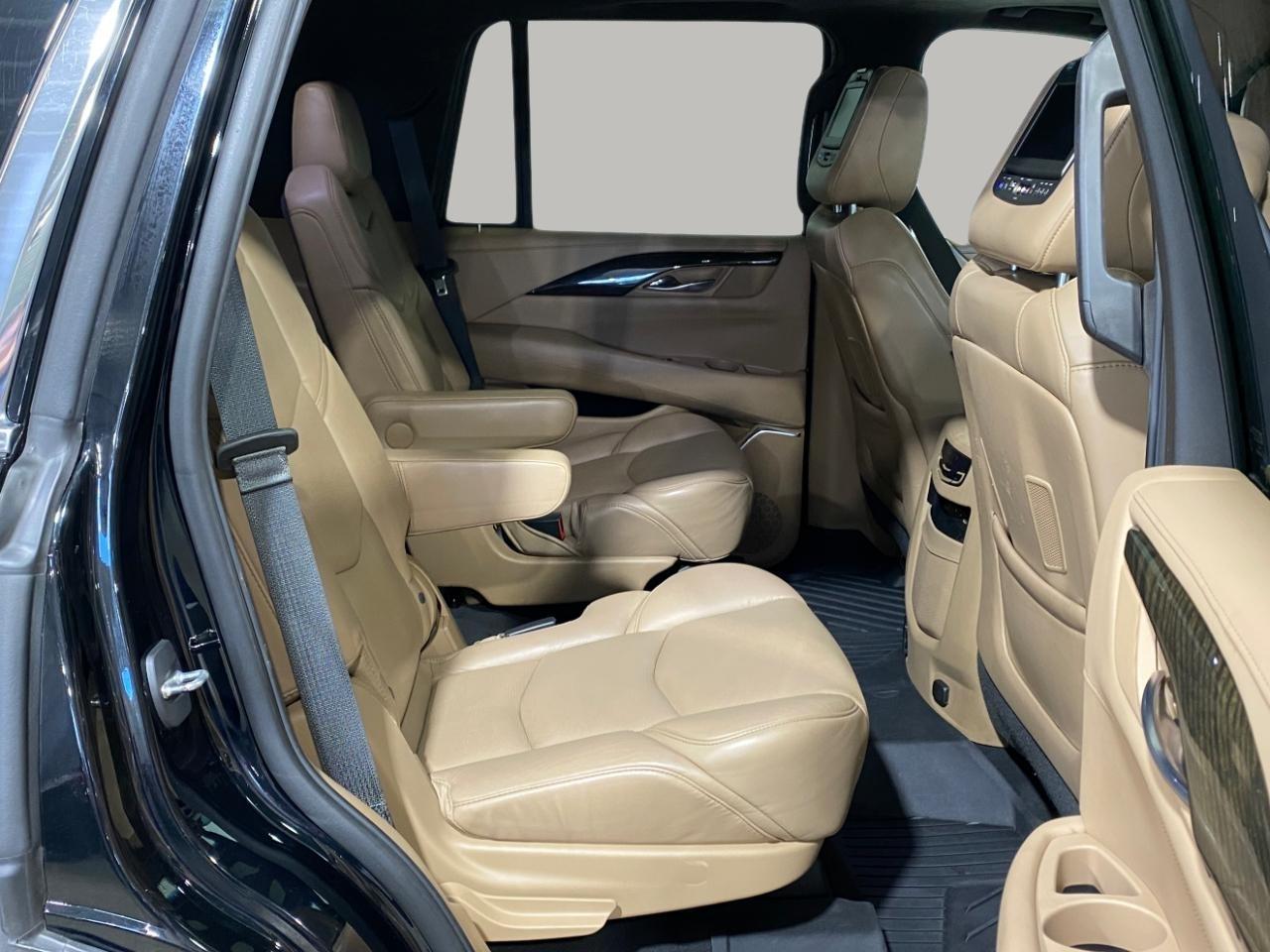 Cadillac Escalade Platinum 4WD 2018