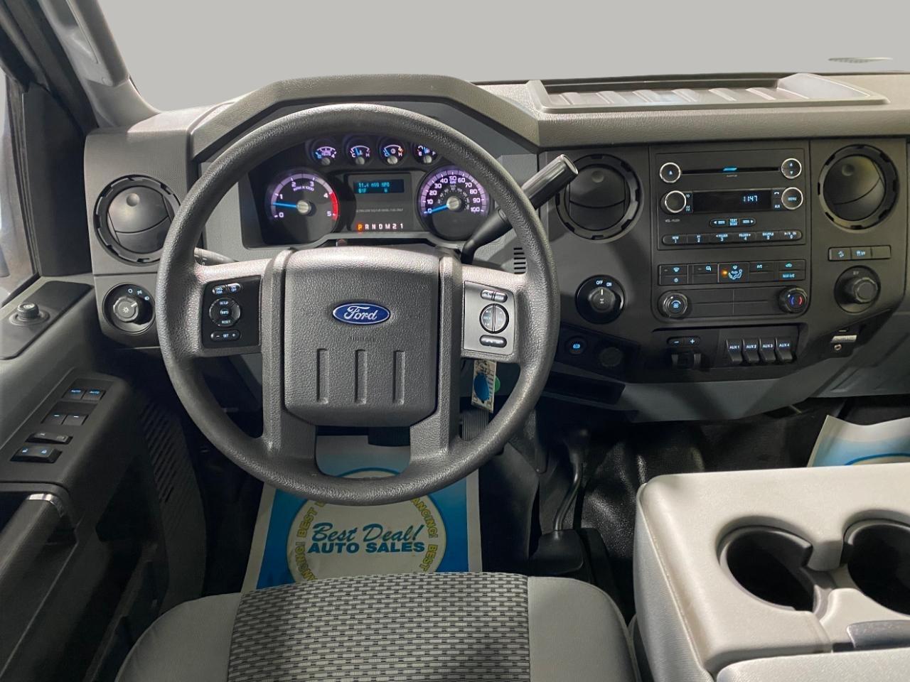 Ford F-250 SD XL Crew Cab 4WD 2016