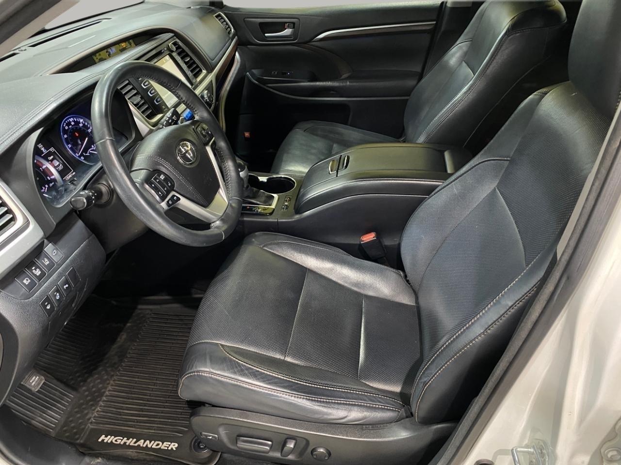 Toyota Highlander AWD 4dr V6 Limited Platinum (Natl) 2016