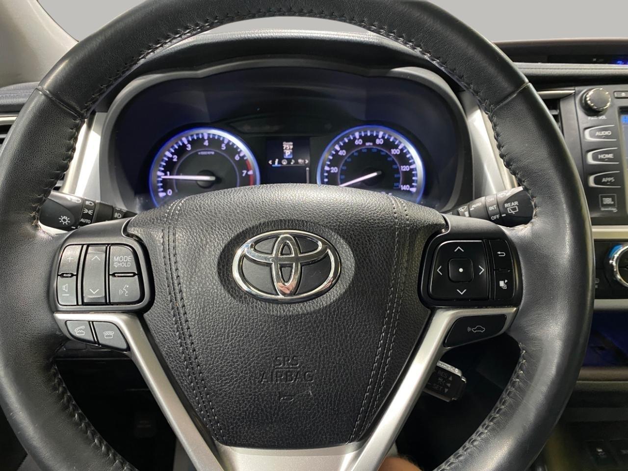 Toyota Highlander AWD 4dr V6 Limited Platinum (Natl) 2016