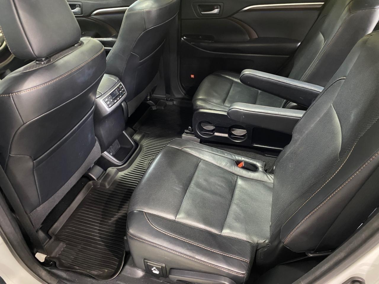 Toyota Highlander AWD 4dr V6 Limited Platinum (Natl) 2016