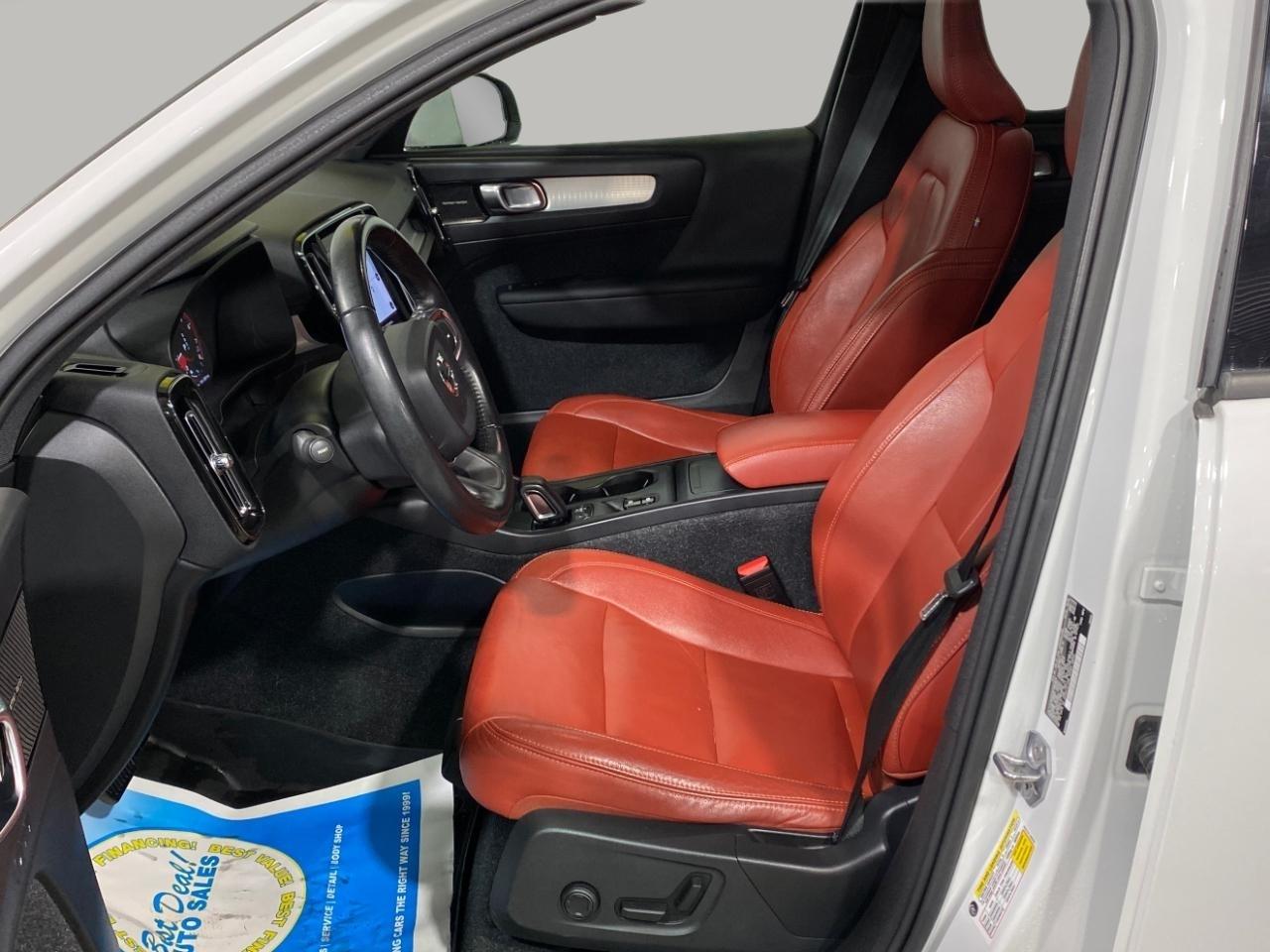 Volvo XC40 T5 Momentum AWD 2019