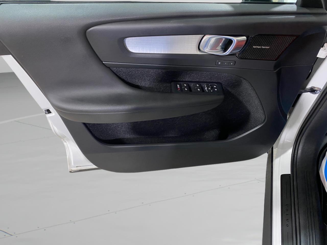 Volvo XC40 T5 Momentum AWD 2019