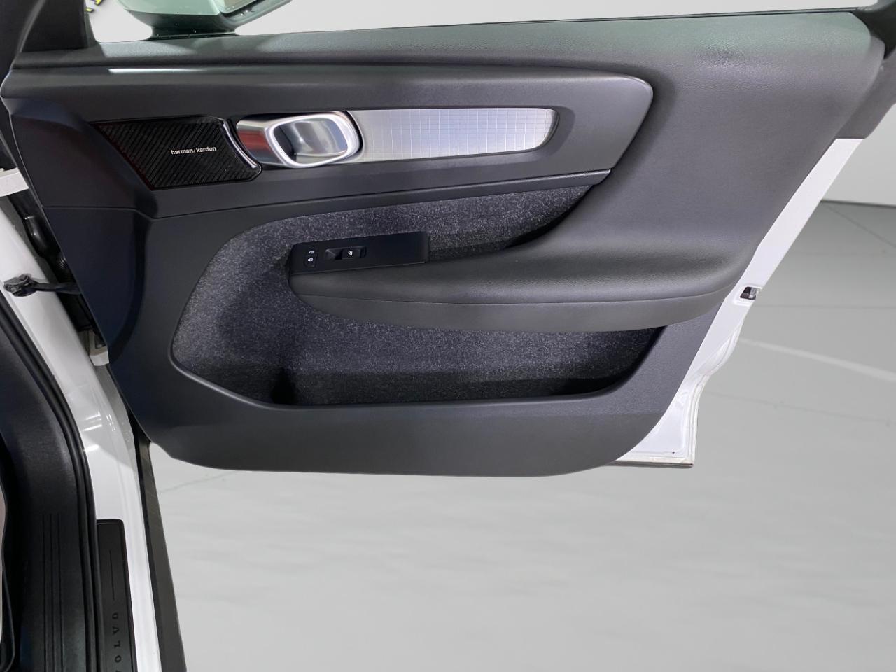 Volvo XC40 T5 Momentum AWD 2019