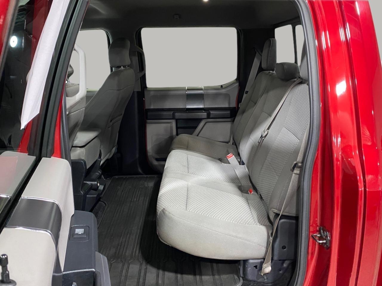 Ford F-150 XLT SuperCrew Short Box 4WD 2016