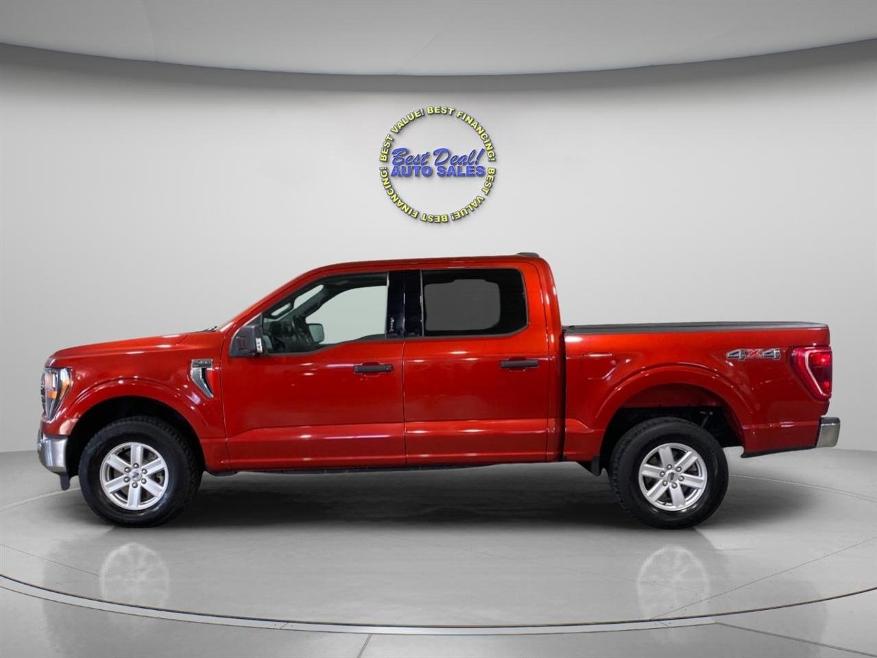 Ford F-150 SuperCrew 139" XLT 4WD 2023