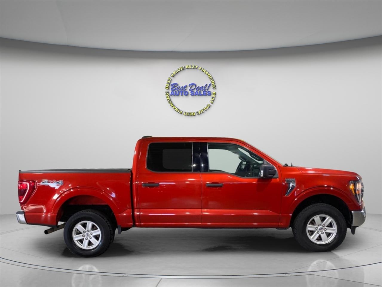 Ford F-150 SuperCrew 139" XLT 4WD 2023
