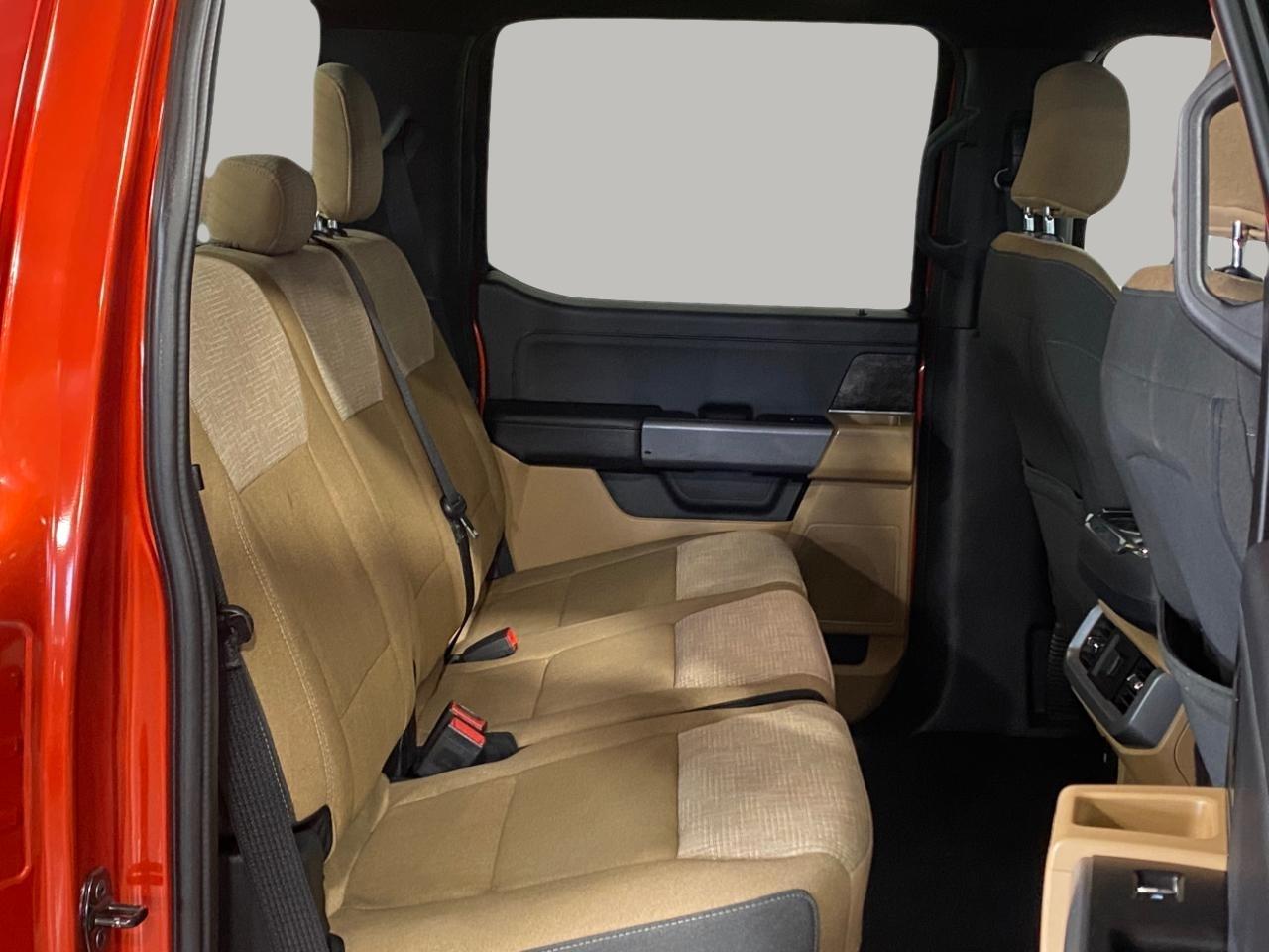 Ford F-150 SuperCrew 139" XLT 4WD 2023