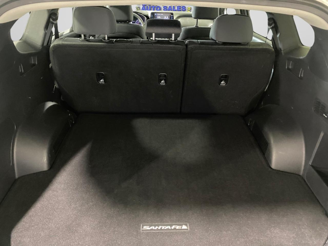 Hyundai Santa Fe SE AWD 2021